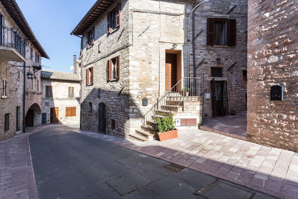 Bed And Breakfast A Casa Delle Fate Assise Extérieur photo